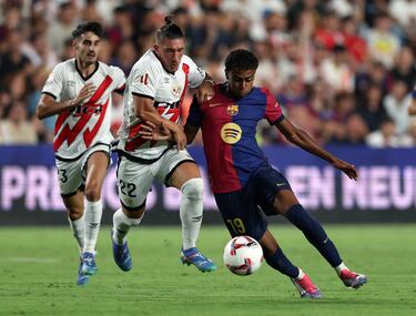 A pesar de la ligera reacción del Barcelona, la primera parte terminó con ventaja para la escuadra local.