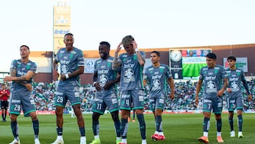 John Mendoza celebrates his goal 0-1 of Leon during the 11th round match between Santos and Leon as part of the Liga BBVA MX, Torneo Clausura 2025 at TSM Corona Stadium, on March 09, 2025 in Torreon, Coahuila, Mexico.