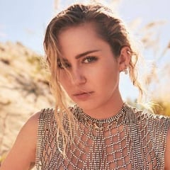 El topless de Miley Cyrus que ha esquivado por completo la censura de Instagram