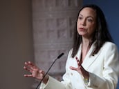 FILE PHOTO: Nobel Peace Prize laureate and Venezuelan opposition leader Maria Corina Machado speaks during a press conference in Oslo, Norway December 11, 2025. REUTERS/Leonhard Foeger/File Photo
