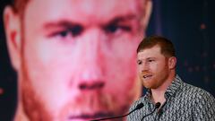 MEX9711. GUADALAJARA (MÉXICO), 14/03/2023.- El mexicano Saúl "Canelo" Álvarez habla durante una rueda de prensa en la ciudad de Guadalajara, en Jalisco (México). Canelo Álvarez, campeón mundial de la división súper mediana, aseguró este martes estar recuperado de una cirugía de la mano y listo para vencer el 6 de mayo en Guadalajara al británico Jonh Ryder. EFE/ Francisco Guasco