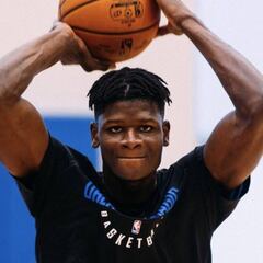 Mo Bamba añade músculo a una envergadura de récord: ¡2,40!