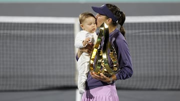 ABU DHABI, UNITED ARAB EMIRATES - FEBRUARY 08: Belinda Bencic of Switzerland holds her daughter after victory against Ashlyn Krueger of the United States in the final during day seven of the Mubadala Abu Dhabi Open, part of the Hologic WTA Tour, at Zayed Sports City on February 08, 2025 in Abu Dhabi, United Arab Emirates. (Photo by Christopher Pike/Getty Images)