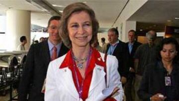 <B>APOYO REAL.</B> La Reina Sofía ha viajado hasta Singapur para apoyar la candidatura de Madrid.