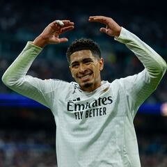 ¿Por qué Bellingham juega con las medias cortadas?