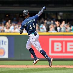 Who won the 2022 Rookie of the Year in the American and National leagues?