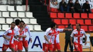<b>GOL PROVIDENCIAL. </b>El Huesca celebra el gol de José Vegar en Tarragona, un gol que valió tres puntos.