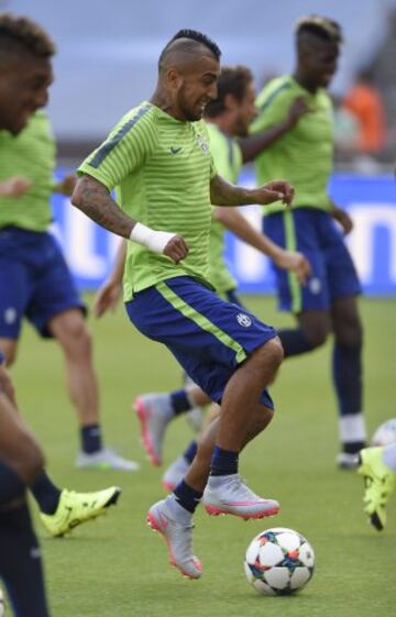 05/06/15 PREVIA FINAL CHAMPIONS LEAGUE
ULTIMO ENTRENAMIENTO DE LA JUVENTUS EN EL ESTADIO OLIMPICO DE BERLIN
ARTURO VIDAL