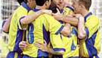 Los jugadores celebran un gol de la pasada temporada.