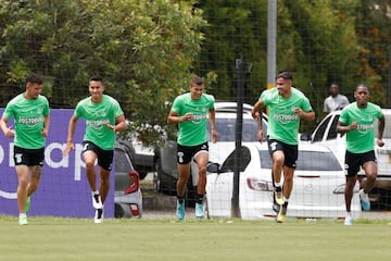 El equipo verdolaga se prepara para enfrentar una intensa semana con dos juegos trascendentales en el Atanasio ante el equipo caleño en el torneo local y Melgar por Copa Libertadores