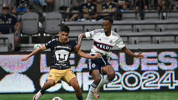 Aug 7, 2024; Vancouver, British Columbia, CAN; Pumas UNAM midfielder Piero Quispe (27) controls the ball against Vancouver Whitecaps FC midfielder Pedro Vite (45) during the first half at BC Place. Mandatory Credit: Simon Fearn-USA TODAY Sports