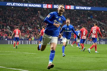 El delantero azulón mantiene su idilio con el gol y ante el Atlético volvió a demostrar que su techo todavía está un poquito más arriba de lo que ha mostrado hasta ahora. 