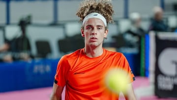 Mika Brunold confiesa su homosexualidad.