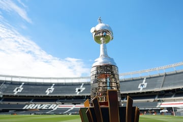 Copa Libertadores trophy