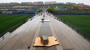 Comienza a instalarse la cubierta de Los Anexos