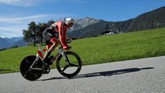 El austriaco Georg Preidler compite durante la contrarreloj de los Mundiales de Innsbruck.