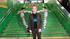 Andr&eacute;s Iniesta en la inauguraci&oacute;n de la estaci&oacute;n Yotsugi, en Jap&oacute;n con tem&aacute;tica del anime &#039;Los Supercampeones&#039;