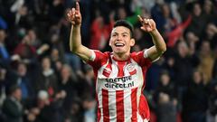 Chucky Lozano, mexicano 14 que anota en Champions League