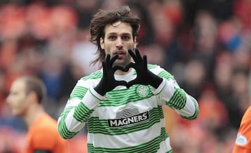 Celtic's Georgios Samaras celebrates scoring their first goal