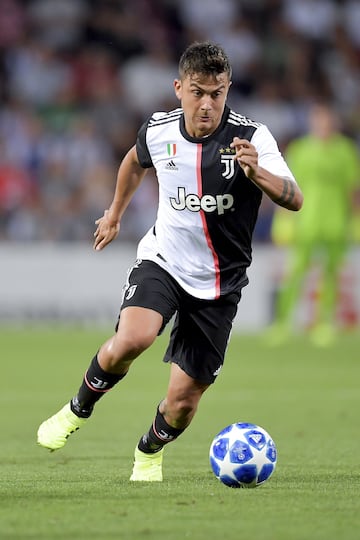 Tiene el cartel de transferible en la Juventus. Sarri no cuenta con él y estuvo a punto de irse al Tottenham. También ha sonado en una supuesta oferta de la Juve por Neymar. Si no sale ahora, podría irse al Tottenham en el próximo mercado invernal.