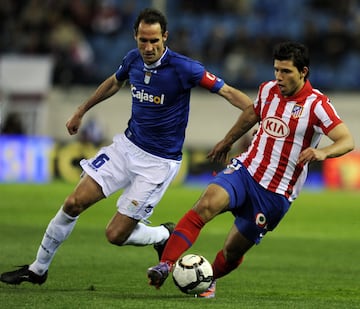 En 2009 el Xérez ascendió a primera división y con él uno de su míticos jugadores, que debutaría en la categoría máxima con 35 años 
