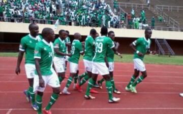 CAPS UNITED fue reconocido por el esfuerzo durante el año como ganador de la Premier League de Fútbol del país africano. Los dirigidos por el inglés Sean Connor culminaron el torneo líderes con 63 puntos.