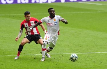 Dos goles es el pobre bagaje del delantero costamarfileño del Mallorca en lo que va de temporada. La pasada anotó cuatro antes del parón de marzo y ya sin público no volvió a marcar un gol en la 2019/20. Lejos quedan los once goles que sumó en el ascenso a Primera en la temporada 2018/19 