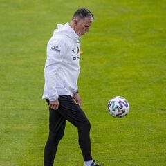 Silhavy y Hjulmand, 'currantes' en un mundo de millonarios