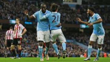 Pellegrini celebra y el City no se despega de la lucha