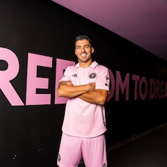 When will Luis Suárez be unveiled as a new Inter Miami player?