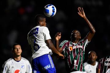 Fluminense ganó con goles de Willian y Arias. La serie terminó 4-1 en el global.