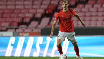 LISBON, PORTUGAL - OCTOBER 4: Francisco Ferreira Ferro of SL Benfica in action during the Liga NOS match between SL Benfica and SC Farense at Estadio da Luz on October 4, 2020 in Lisbon, Portugal. (Photo by Gualter Fatia/Getty Images)
PUBLICADA 27/12/20