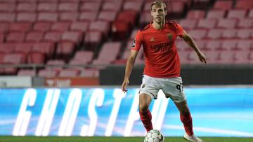 LISBON, PORTUGAL - OCTOBER 4: Francisco Ferreira Ferro of SL Benfica in action during the Liga NOS match between SL Benfica and SC Farense at Estadio da Luz on October 4, 2020 in Lisbon, Portugal.  (Photo by Gualter Fatia/Getty Images)
 PUBLICADA 27/12/20