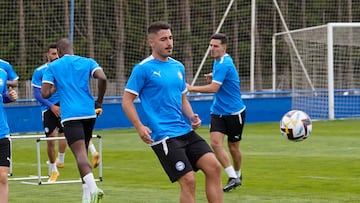 04/07/22 PRETEMPORADA ENTRENAMIENTO DEPORTIVO ALAVES TONI MOYA