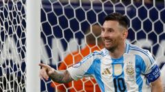 Leo Messi celebra su gol contra Canadá en la semifinal de la Copa América 2024.