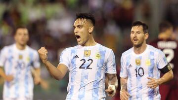 Caracas (Venezuela), 02/09/2021.- Argentina's Lautaro Martinez celebrates scoring during a match for Conmebol's qualifiers to the Qatar 2022 World Cup, at the UCV Olympic Stadium in Caracas, Venezuela, 02 September 2021. (Mundial de Fútbo