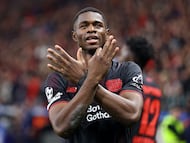 Soccer Football - UEFA Champions League - Bayer Leverkusen v PSV Eindhoven - BayArena, Leverkusen, Germany - October 1, 2025 Bayer Leverkusen's Christian Kofane celebrates scoring their first goal REUTERS/Thilo Schmuelgen