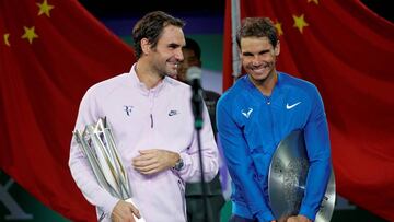 Rafa Nadal y Roger Federer, en el torneo de Shanghai 2017.