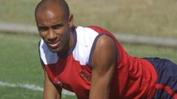 <b>BUSCARÁ EL GOL.</b> Kanouté quiere batir a Casillas en el Bernabéu.