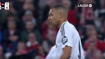 Antes del penalti el madridismo ya estaba echando humo: esto de Mbappé solo es duro de ver