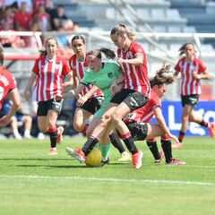 Atlético y Athletic se miden con la Champions en juego