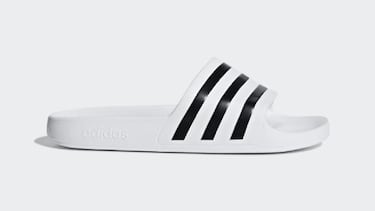 Adidas Adilette: las chanclas unisex de colores que pegan con todo