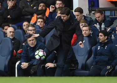 Spurs' Lamela to miss the rest of the season as hip surgery agreed upon