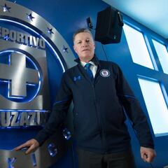 Presentan a Ricardo Peláez en Cruz Azul: Va por título a corto plazo
