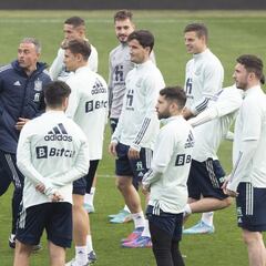 España, frente a otra roca