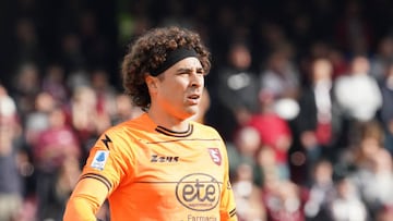 Guillermo Ochoa of Us Salernitana during the  Serie A match between Us Salernitana 1919 and Torino Fc on January 8, 2023 stadium ''Arechi''  in Salerno, Italy (Photo by Gabriele Maricchiolo/NurPhoto via Getty Images)