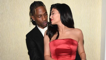 Travis Scott y Kylie Jenner en la pre-gala de los Grammy en el hotel Beverly Hilton, en Beverly Hills, California. Febrero 09, 2019.