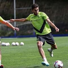 La Real traza su verano: Zubieta, el extranjero y el ‘clásico’