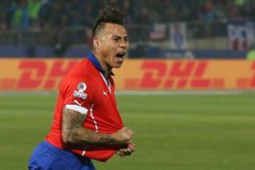 10. Eduardo Vargas (@eduvargas_17). Futbolista. Tiene 363.374 seguidores.