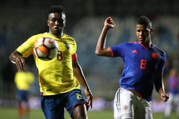 Jaime Alvarado uno de los mejores jugadores que ha tenido el equipo nacional en la mitad del terreno de juego.